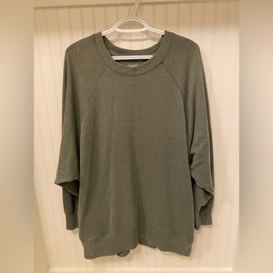 Aerie crew neck tunic length sweatshirt with pockets size large